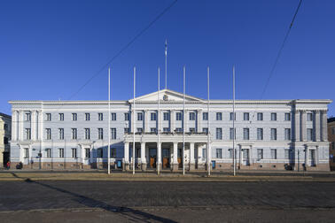 Helsinki city hall seen from the front view.